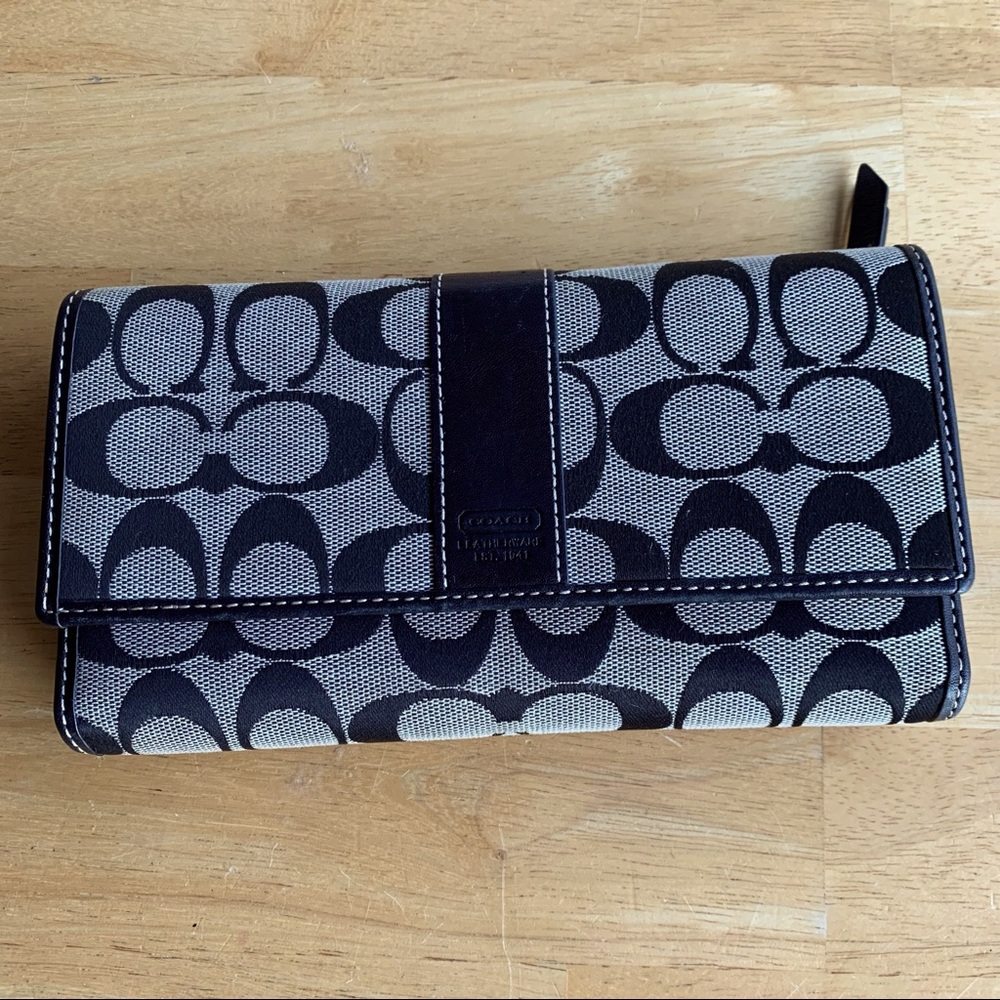 Coach Signature C checkbook wallet